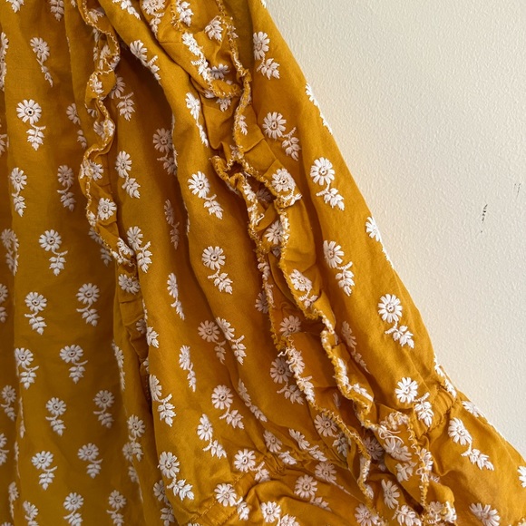 JCrew Mustard Peasant Blouse White Embroidered Flowers Keyhole Front - Picture 6 of 12